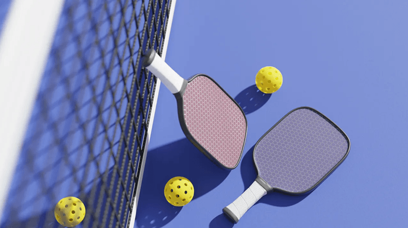 Pickleball đang càn quét mọi lứa tuổi và trở thành ông vua thể thao phong trào mới.