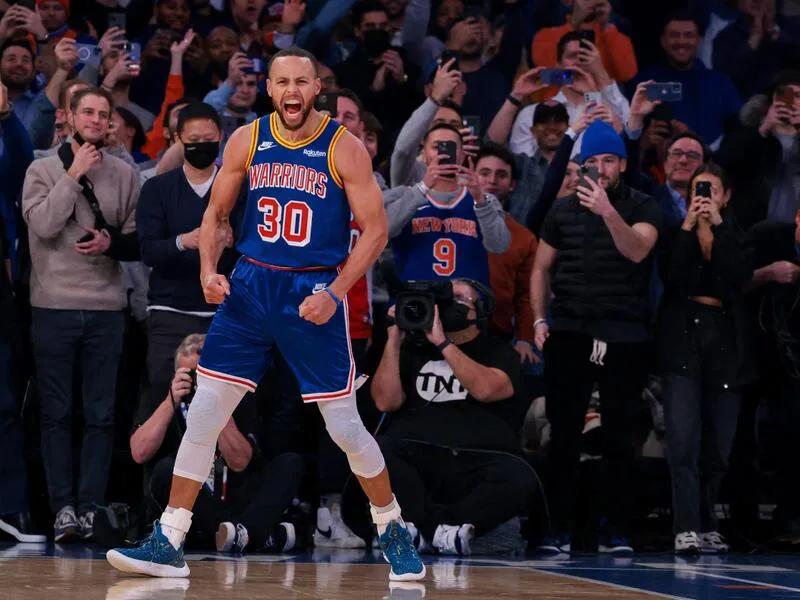 Stephen Curry: Huyền thoại ném xa vĩ đại của NBA đương đại