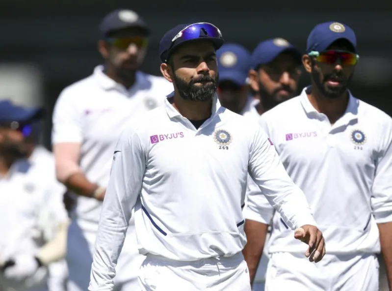 Virat Kohli truyền cảm hứng và dẫn dắt đồng đội trên sân đấu
